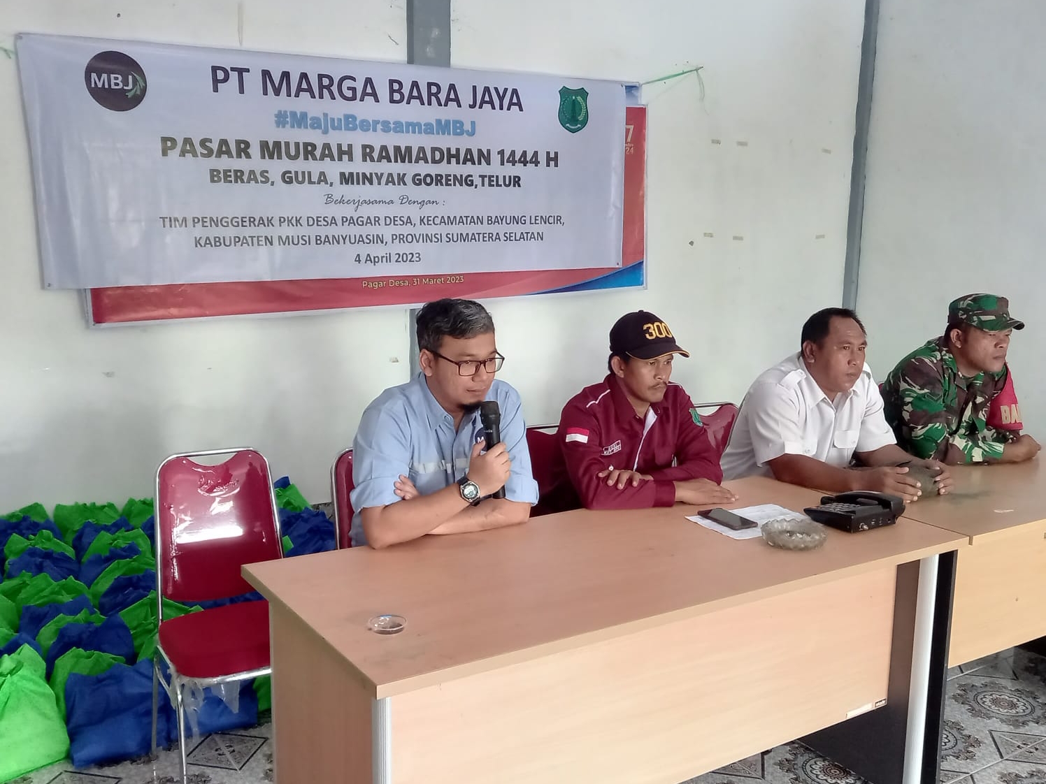 Sambut Bulan Suci, PT MBJ Gelar Pasar Murah Ramadhan di Pagar Desa