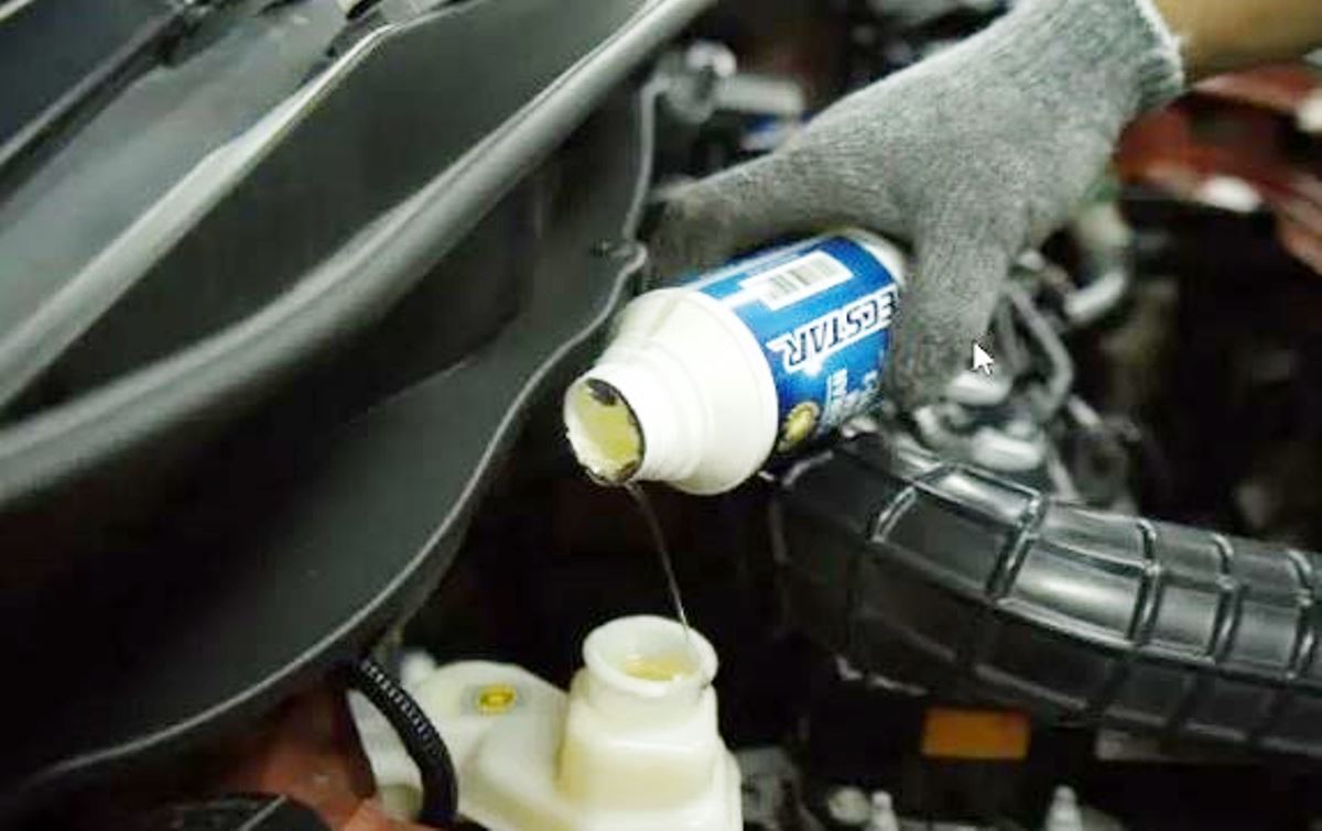 Tips Memilih Minyak Rem Mobil yang Tepat, Solusi Sederhana buat yang Pernah Overheat