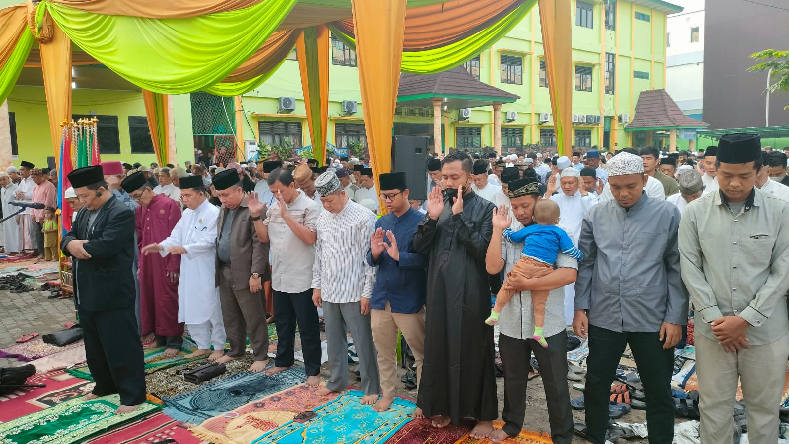 Rayakan Idul Adha 1444H Hari Ini, Ratusan Warga Muhammadiyah Padati Halaman SD Muhammadiyah 6-14 Palembang