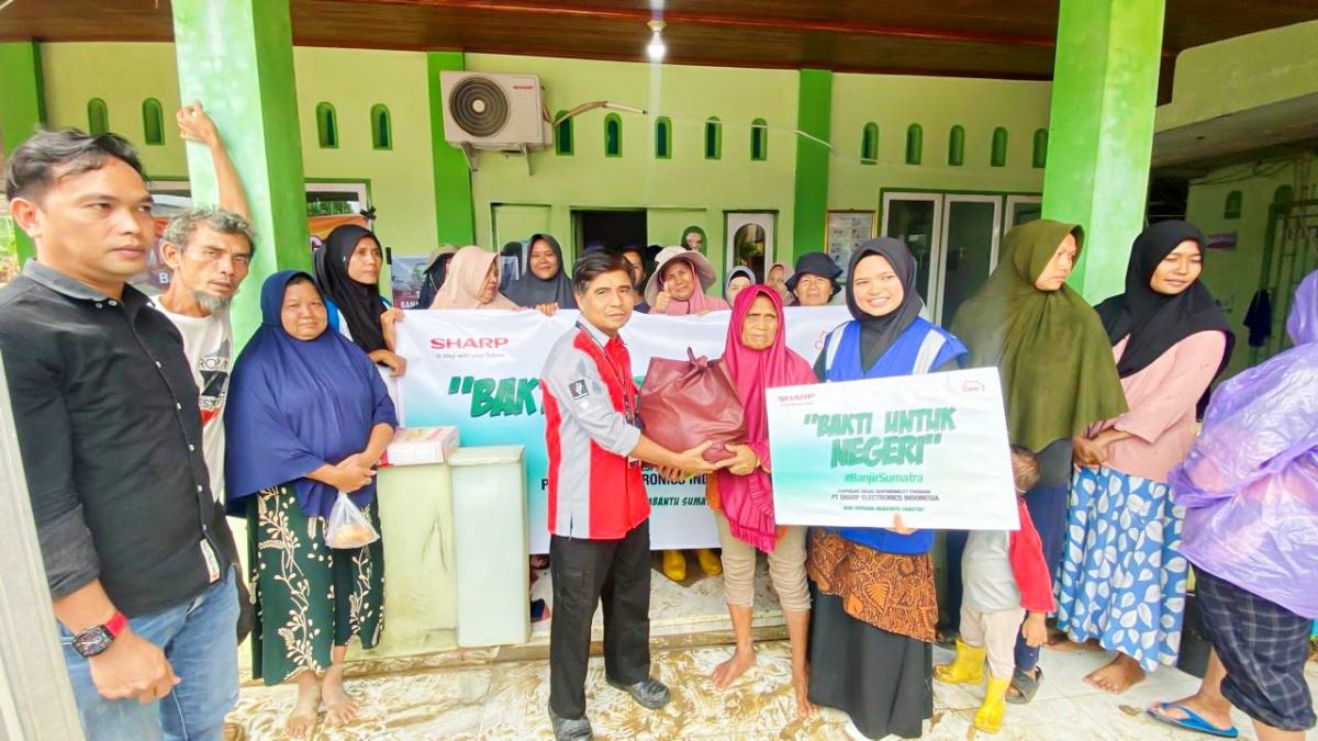 Sharp Perkenalkan Slogan Global Baru dan Beri Bantuan untuk Korban Banjir Sumatera