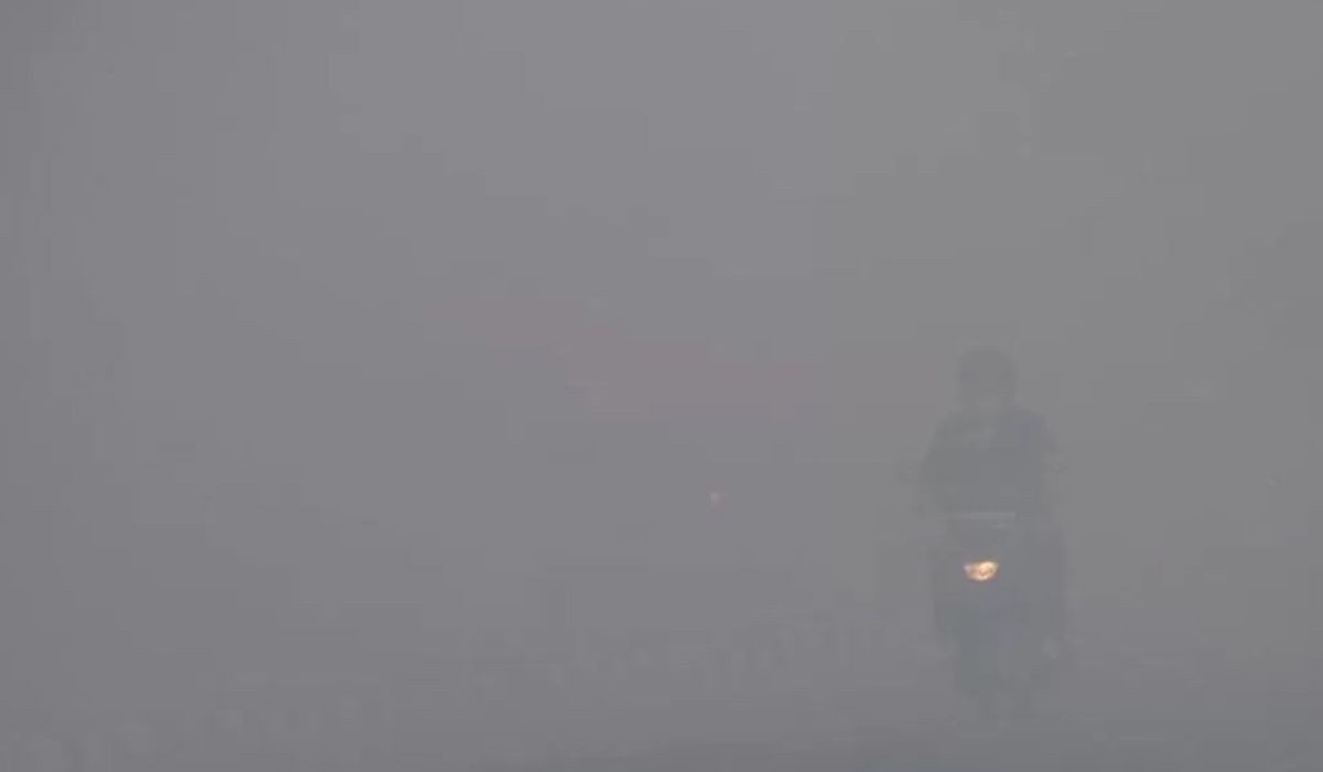 Kabut Asap Palembang Kian Pekat, Penerbangan Singapura Dibatalkan, Kualitas Udara Talang Betutu Berbahaya
