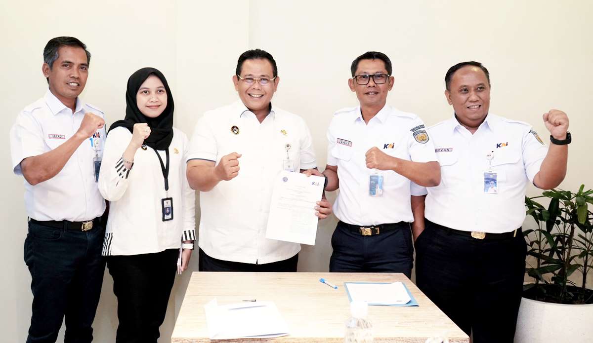 KAI Divre III Palembang Tandatangani Kerjasama KSOP Kelas I Palembang tentang Pengunaan Perairan TUKS