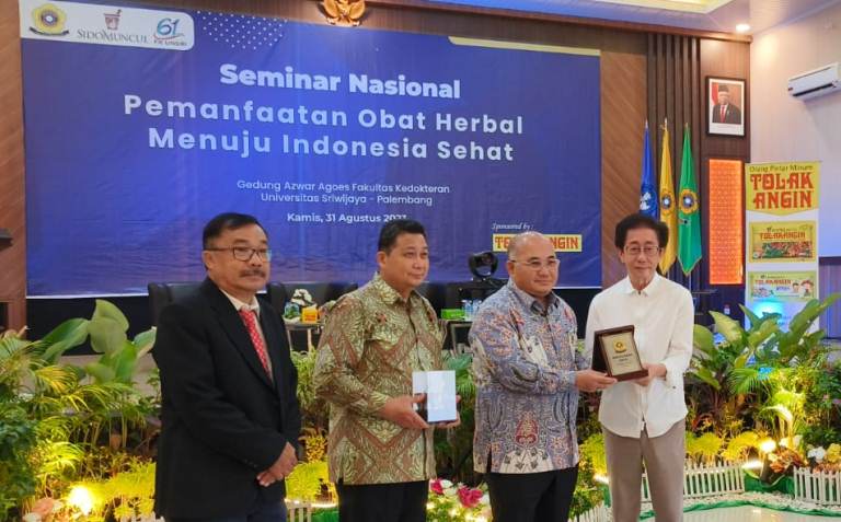 Goes To Campus, Tolak Angin Sido Muncul Gelar Seminar Pemanfaatan Obat Herbal 