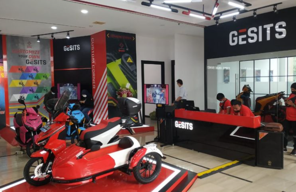 Terbaru, Ini 32 Merek Motor Listrik yang Dapat Subsidi Rp 7 Juta dari Pemerintah