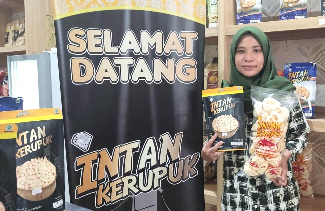 Kerupuk Kemasan Pouch Berbagai Rasa, Cuma Ada di Tempat Ini