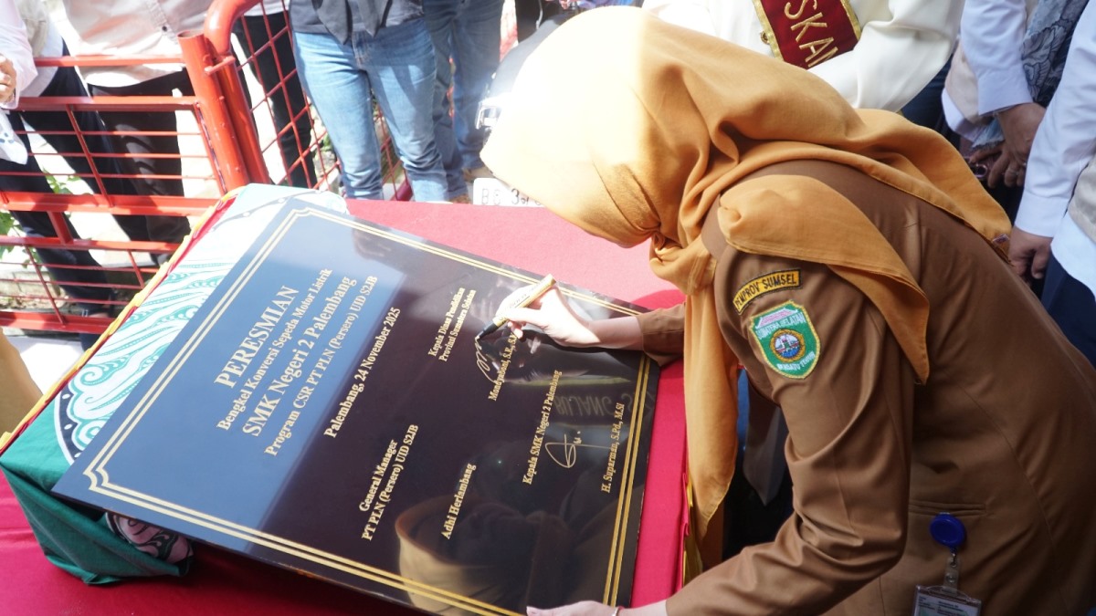 PLN UID S2JB Resmikan Bengkel Konversi Motor Listrik Pertama di Sumsel