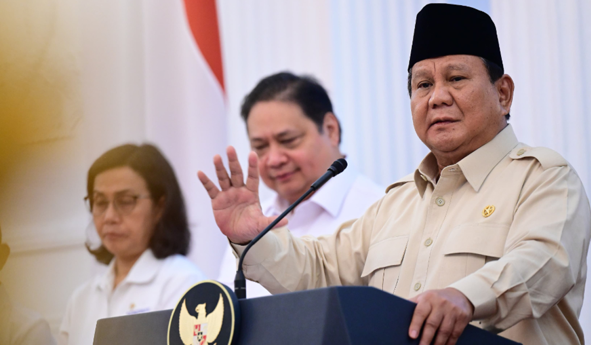 Hoaks! Presiden Prabowo Batalkan Program MBG Diganti Pendidikan Gratis Seumur Hidup, Cek Faktanya di Sini