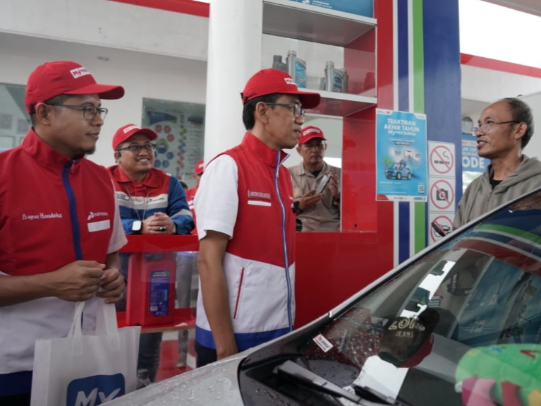 Direksi Pertamina Patra Niaga Pantau Langsung Sarfas di Sumsel dan Lampung, Pastikan Pasokan BBM Nataru Lancar