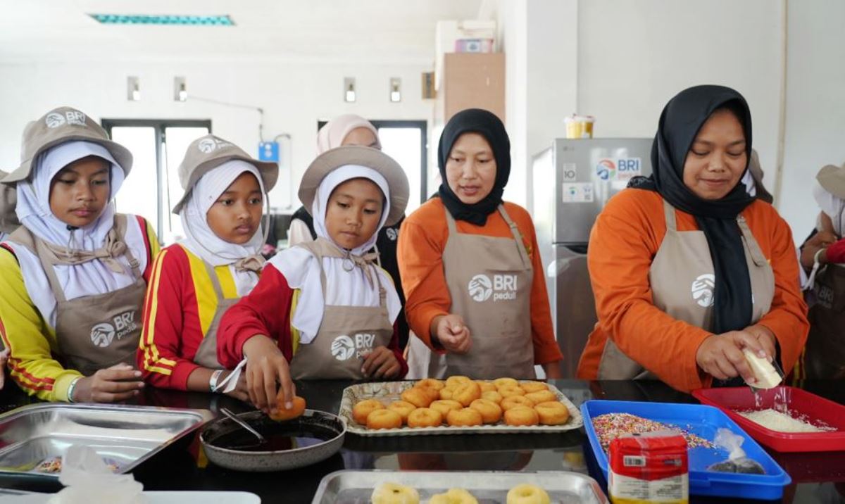 Peringati Hari Anak Nasional, BRI Peduli Dukung Pendidikan Karakter Anak lewat Kegiatan Agroedukasi Siswa SD