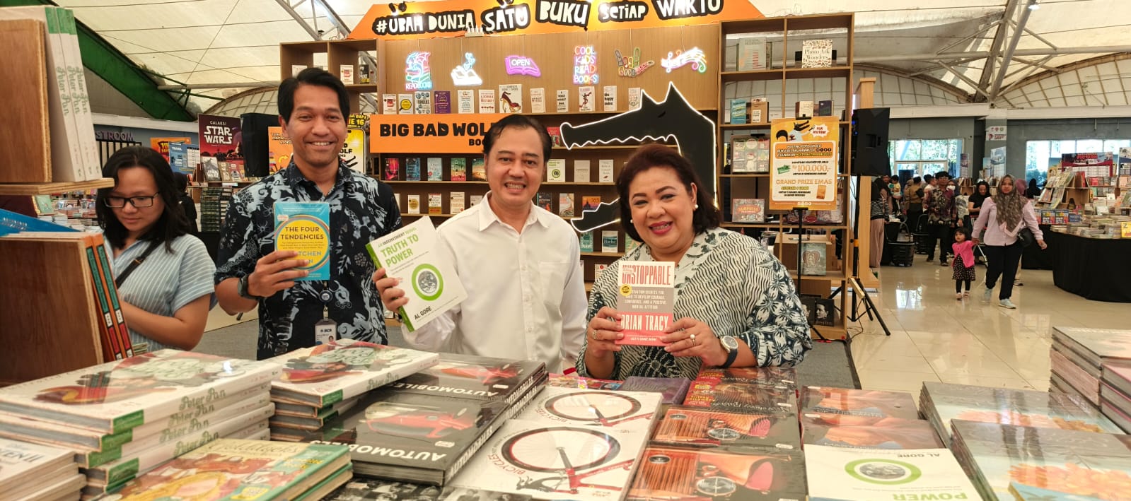 Bazar Buku Internasional BBW Books di JSC Diserbu Warga Palembang di Hari Pertama Buka