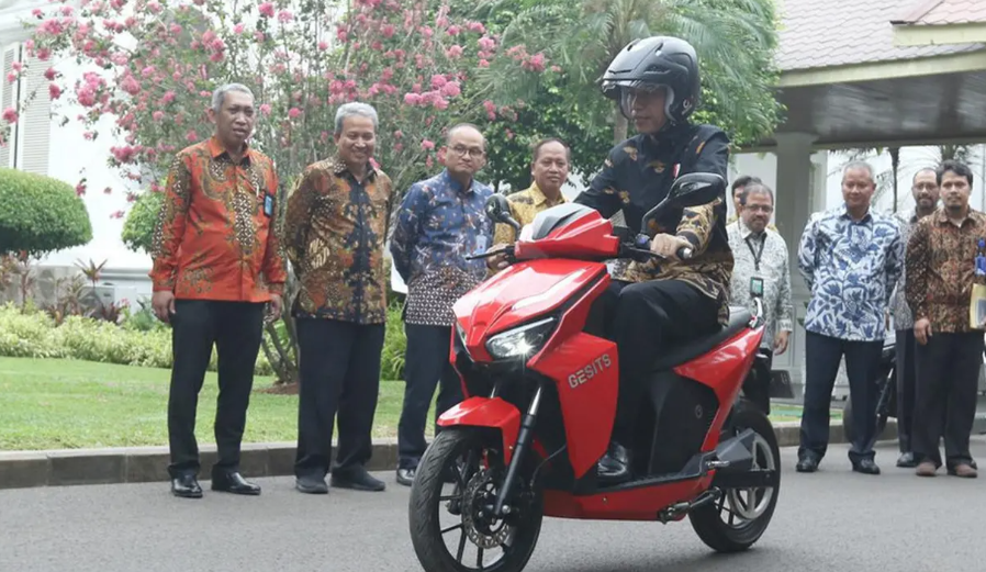 Subsidi Motor Listrik Rp7 Juta Salah Sasaran, ini Alasan yang Buat Masyarakat Ogah Beli