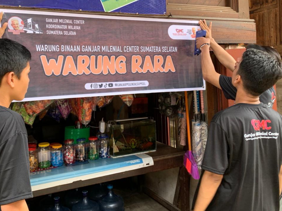 Ganjar Milenial Center Sumsel  Bantu UMKM Lewat Sosialisasi Gerakan Berbelanja di Warung Tetangga