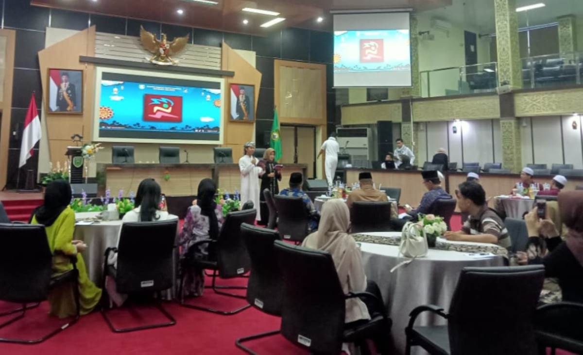 Ikatan Bujang Gadis Kampus Sumsel Kenalkan Budaya Dubai Lewat  'Lantern of Ramadhan'