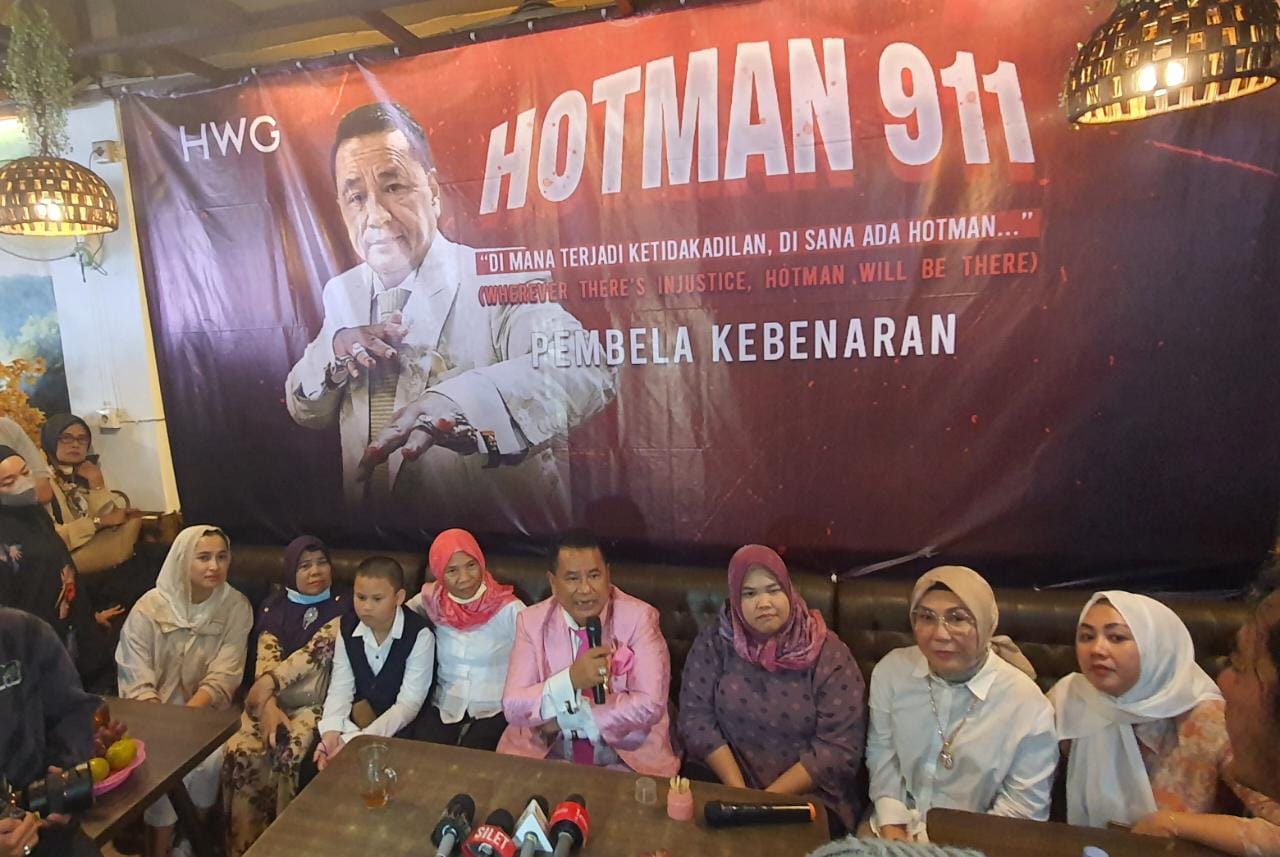 Hotman Paris Realisasikan Janji Bela Wanita Korban Pemukulan Anggota DPR Palembang
