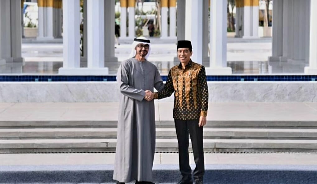 Presiden UEA Mohammed Bin Zayed bersama Jokowi Resmikan Masjid Raya Solo