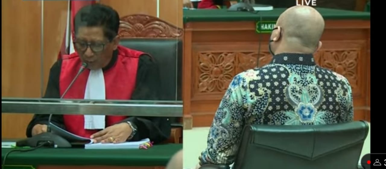 BREAKING NEWS: Hakim Vonis Seumur Hidup Terdakwa Irjen Teddy Minahasa  