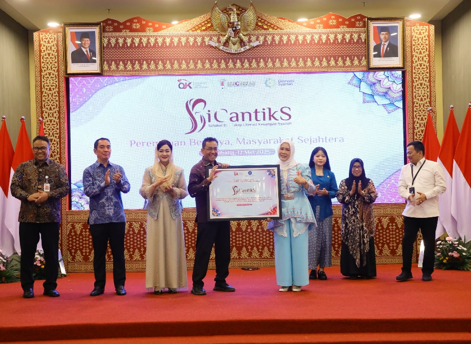 Dorong Literasi Keuangan Syariah, OJK Didik Ibu-ibu Dan Pelaku UMKM SICANTIKS Hadir di Sumatera Selatan 