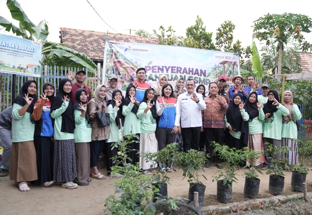Kilang Plaju Sinergi Bersama Pemprov Sumsel Salurkan Dukungan 10 Ribu Bibit Ikan Patin Dukung GSMP