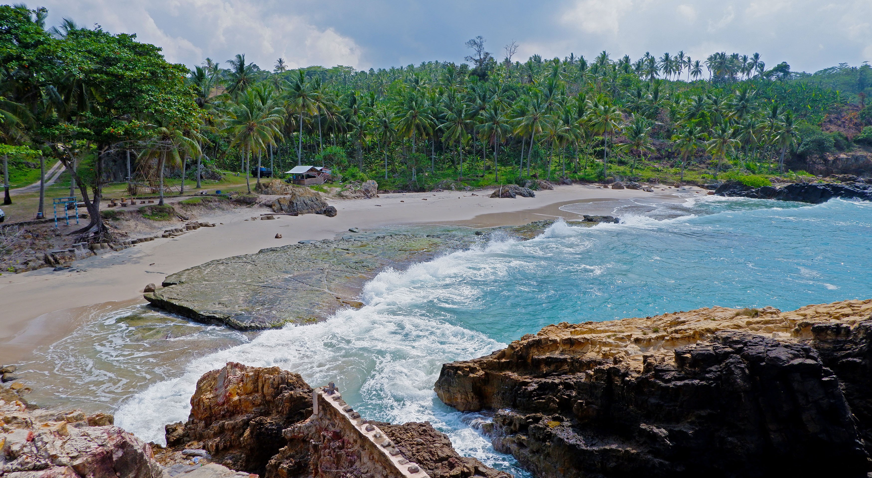 Liburan, Ini 10 Rekomendasi Wisata Pantai di Lampung yang Wajib Kamu Kunjungi
