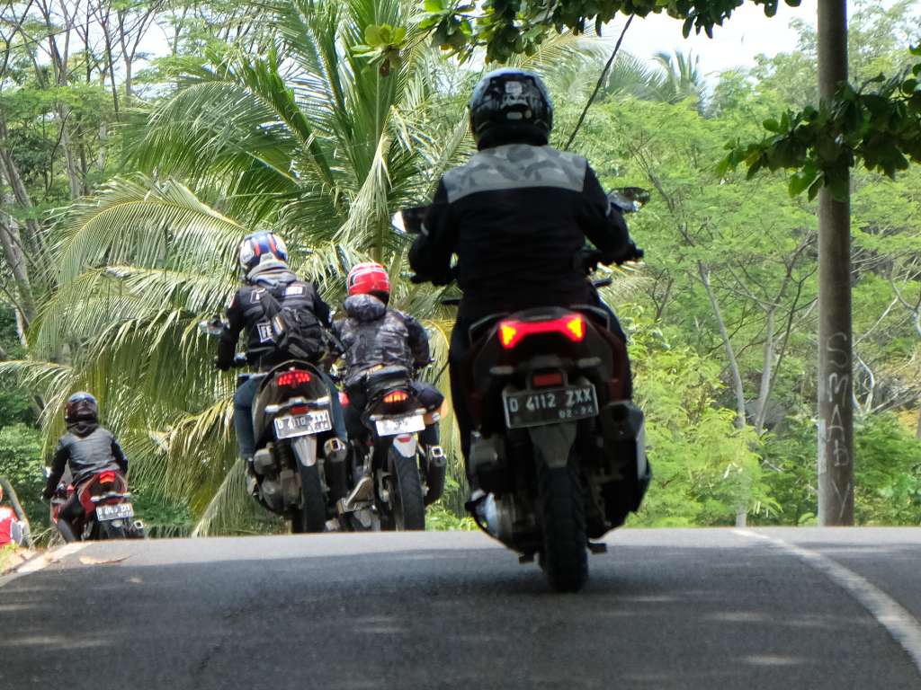 Kebiasaan Ini Bikin Bohlam Lampu Rem Motor Sering Putus, Apa Itu?