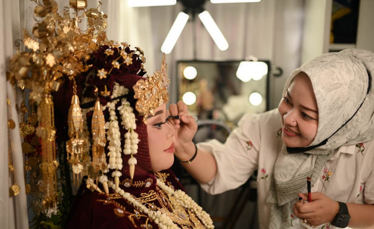 Dukungan Keluarga Kunci Sukses Irda Wati Kembangkan Sanggar Raden Ayu