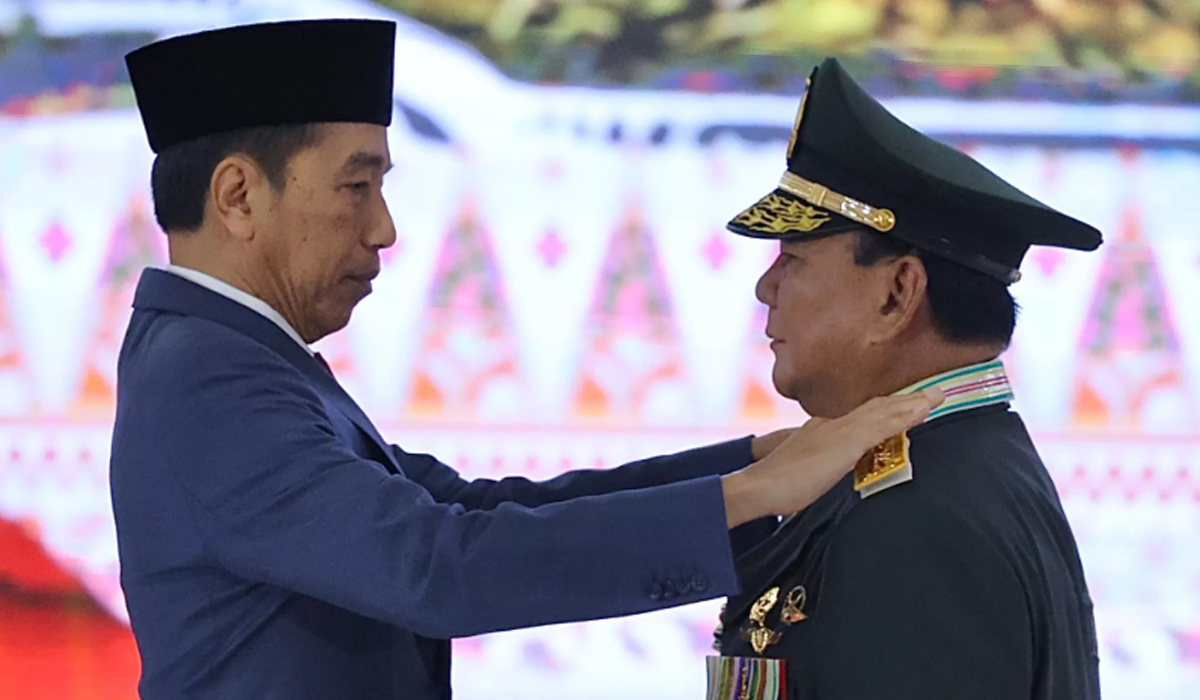 Presiden Jokowi Sematkan Jendral Bintang 4 ke Menhan Prabowo, Bentuk Penghargaan dan Bakti Pada Negara