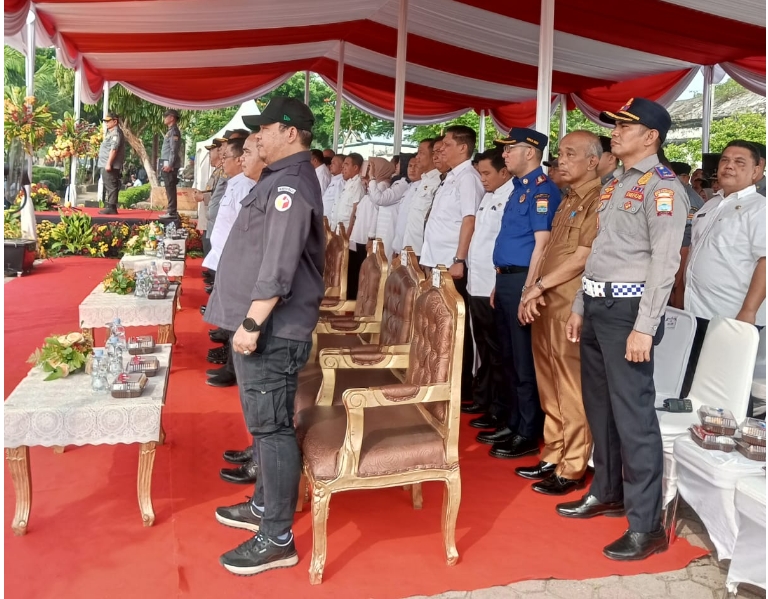 Bawaslu Palembang Hadiri Apel Siaga Pengamanan Pilkada Bersama Satlinmas