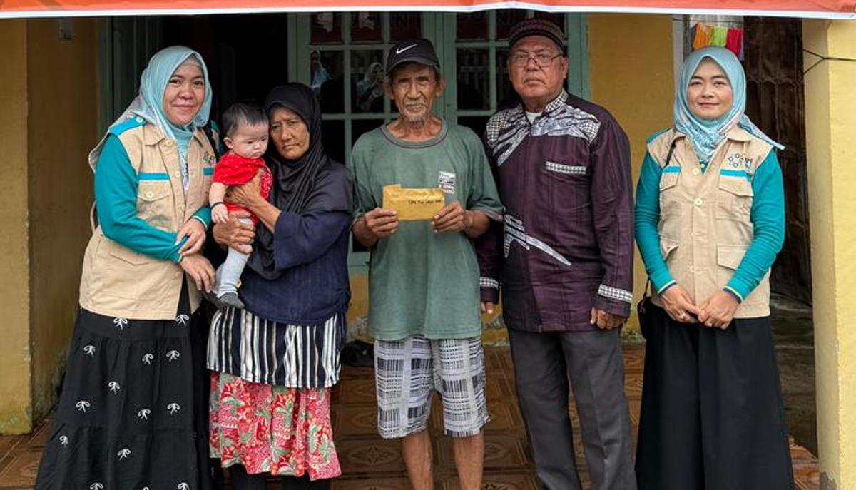 Aksi Kemanusiaan YBM PLN UP2D S2JB, Salurkan Bantuan Dana Sosial untuk Korban Kebakaran di Kalidoni