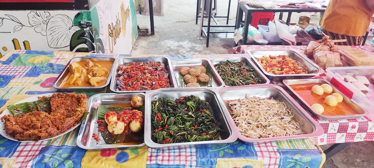 Sarapan Enak di Palembang, Dapur Neka Sedia Menu Makan Siang Autentik Minang dari Pukul 6 Pagi, Ada Nasi SEK
