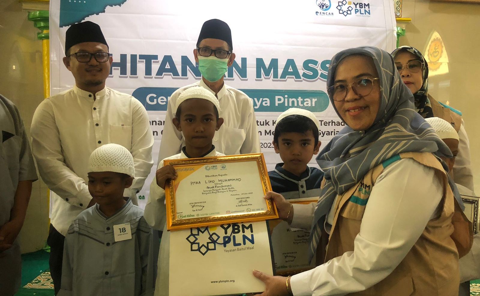 Khitan Asyik Bersama YBM PLN UID S2JB di Libur Sekolah