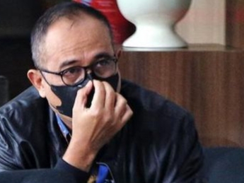 Rafael Alun Resmi Tersangka Dugaan Gratifikasi Wajib Pajak, Ditahan 20 Hari ke Depan oleh KPK
