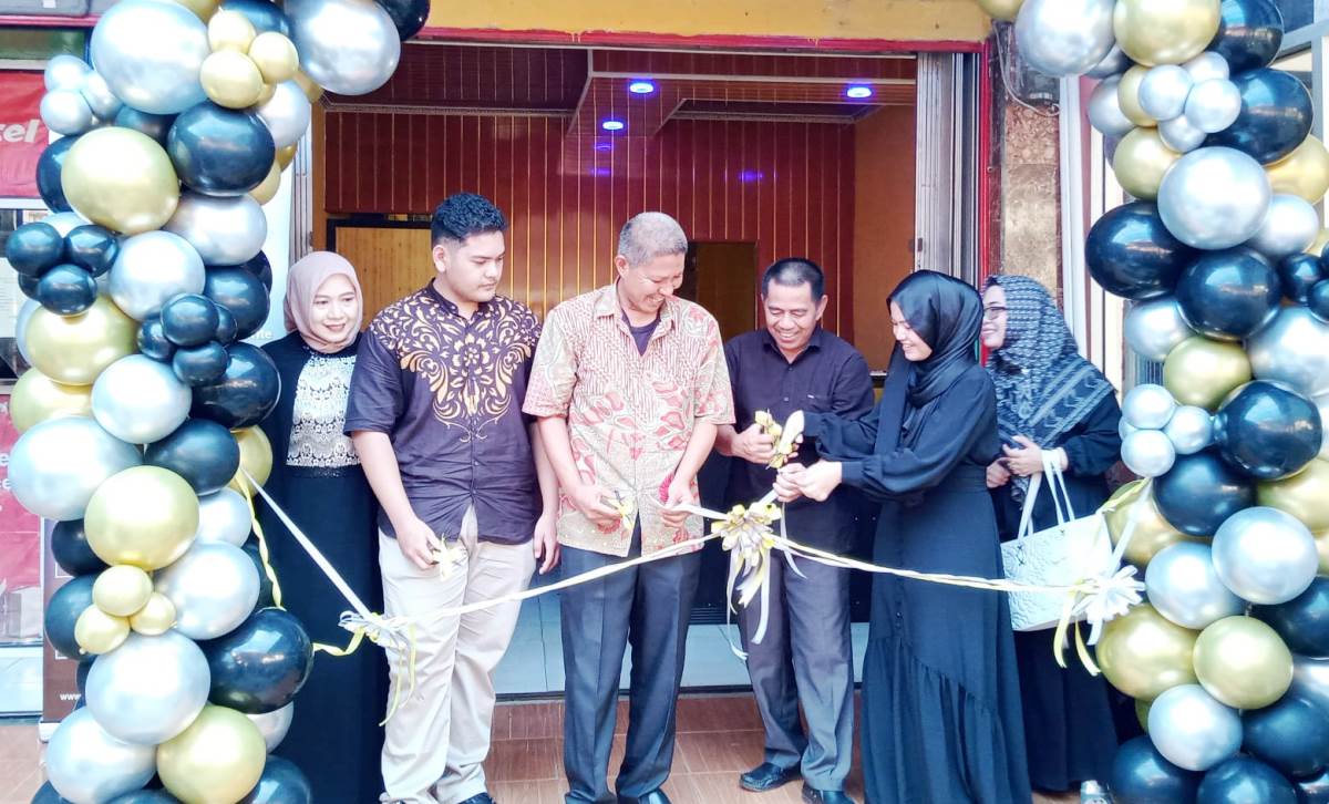 Opening Langsung Diserbu, Promo Beli Emas Cash Back Rp 50 Ribu Per Suku di Toko Emas Cemerlang Indralaya   