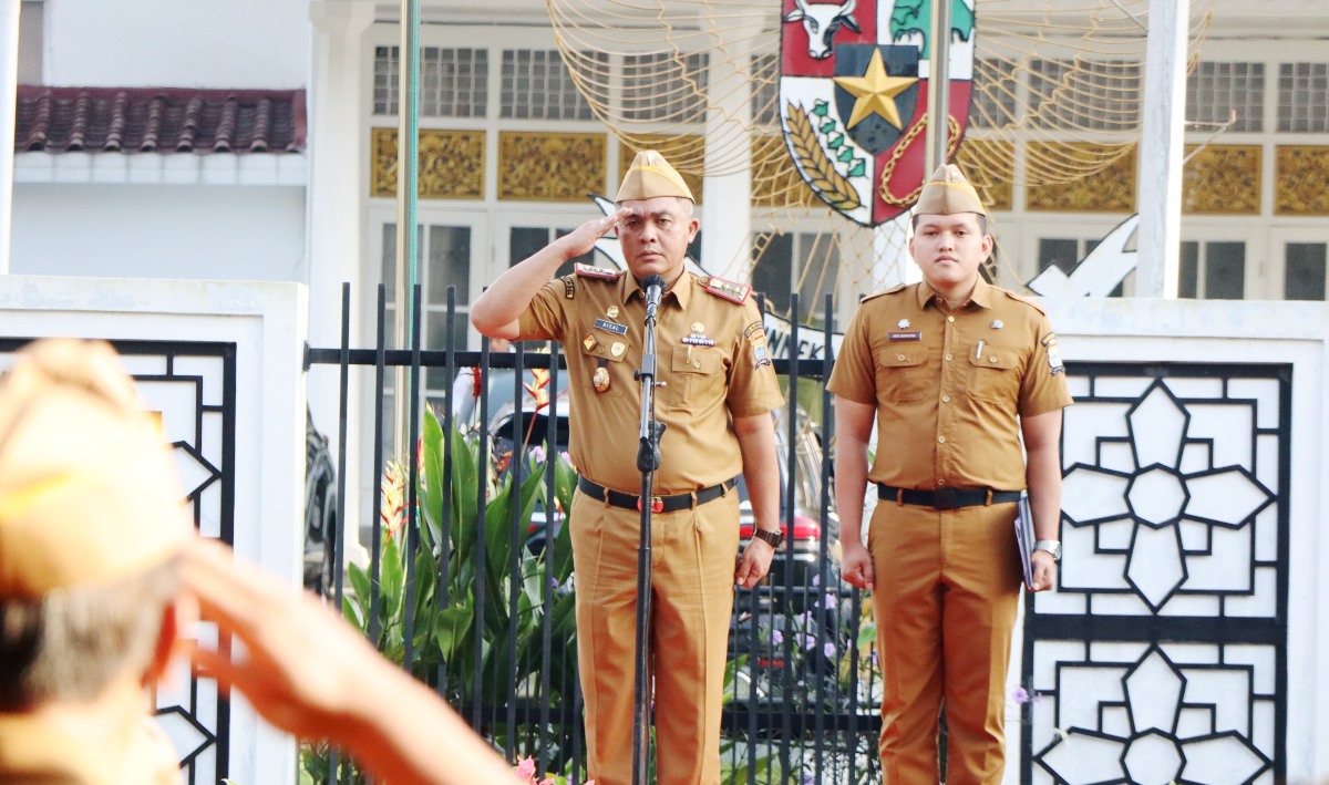 Apel Bersama, Sekda Aprizal Hasyim Tekankan Integritas dan Peran Pekerja Bangun Palembang