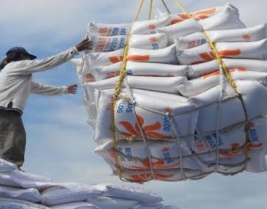 Domestic Highlights Hari Ini, Rencana Ekspor Beras 2.000 Ton ke Malaysia Setiap Bulannya dan Data ULN RI 2025