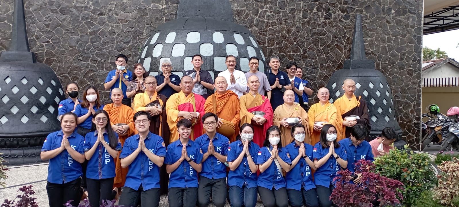 Vihara Dharmakirti Palembang Rayakan Khatina