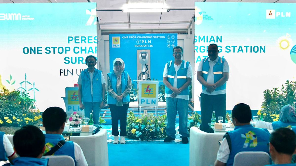 PLN Resmikan One Stop EV Charging Station, Dukung Green Tourism di Kota Bandung