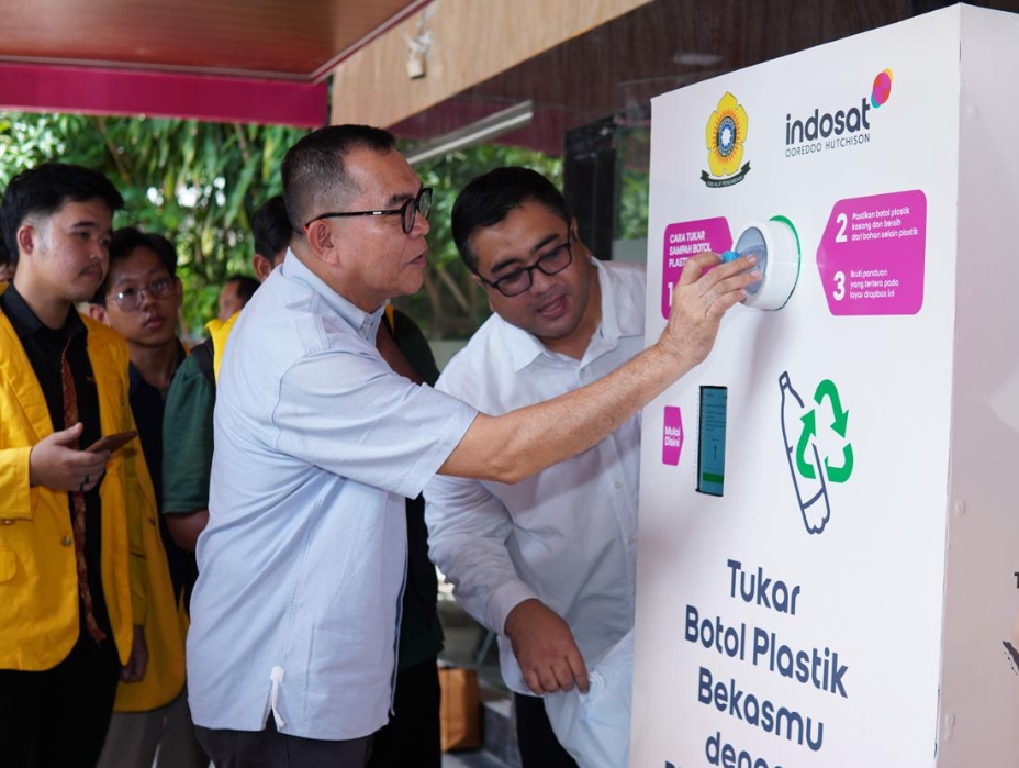 Digitalisasi Kampus, Indosat Luncurkan Program CSR Sampah Jadi Pulsa di Universitas Sriwijaya Palembang