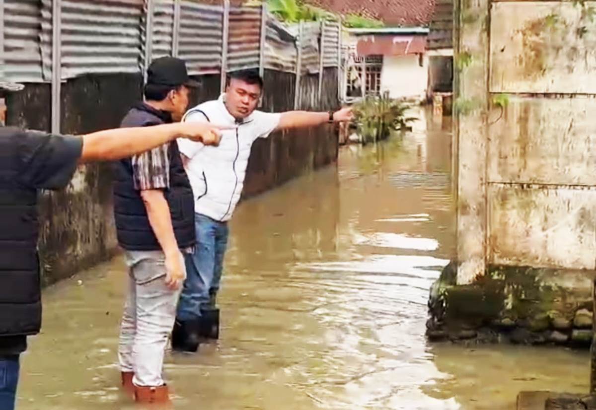 Pascahujan Deras, Sekda Palembang Sisir Titik Genangan Air di Kebun Bunga, Ternyata ini Penyebabnya?   