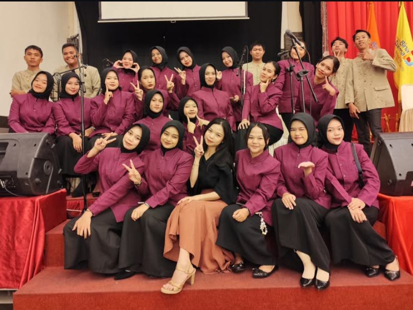 Bidarians Choir Jadi Wadah Bagi Mahasiswa UBD di Bidang Tarik Suara