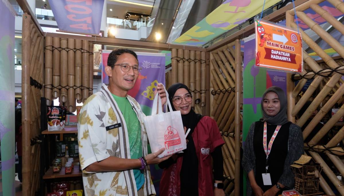 Dikunjungi Sandiaga Uno, Hingga Raih Penghargaan, UMKM Binaan PLN UID S2JB Berhasil Tunjukkan Kualitasnya