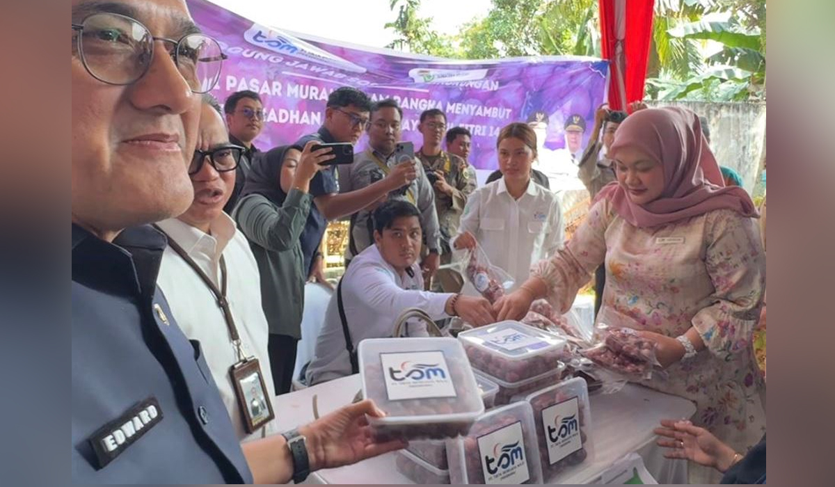 Bantu Masyarakat, PT Tirta Sriwijaya Maju Ikut Gelar Pasar Murah