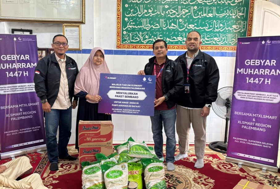 Gebyar Berbagi Muharram 1447 H, Karyawan XLSMART Salurkan Santunan 10 Kota, Salah Satunya Palembang