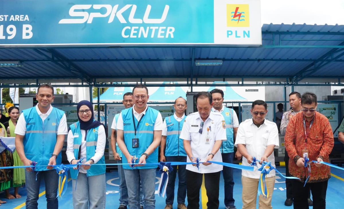 Makin Mudahkan Pengguna EV, PLN Operasikan Lagi 4 Lokasi SPKLU Center Pada Momen HUT RI