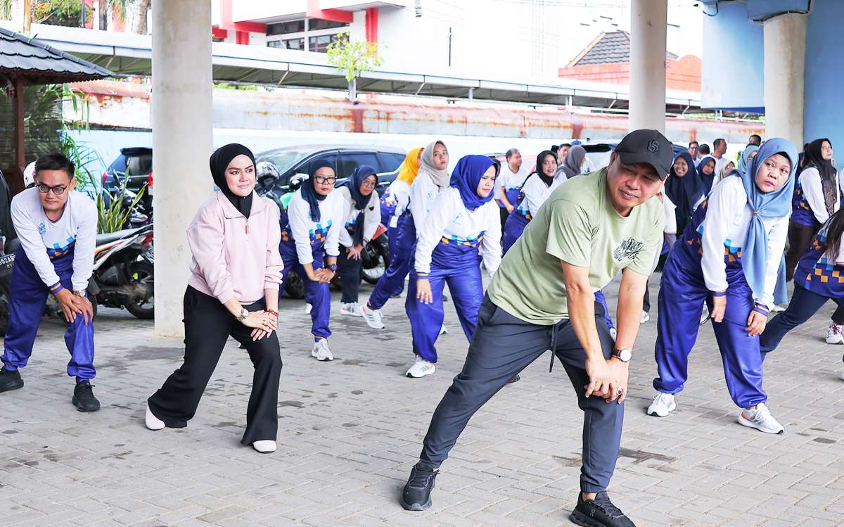 Awali Kinerja 2026, Diskominfo Palembang Gelar Senam Bersama Pegawai