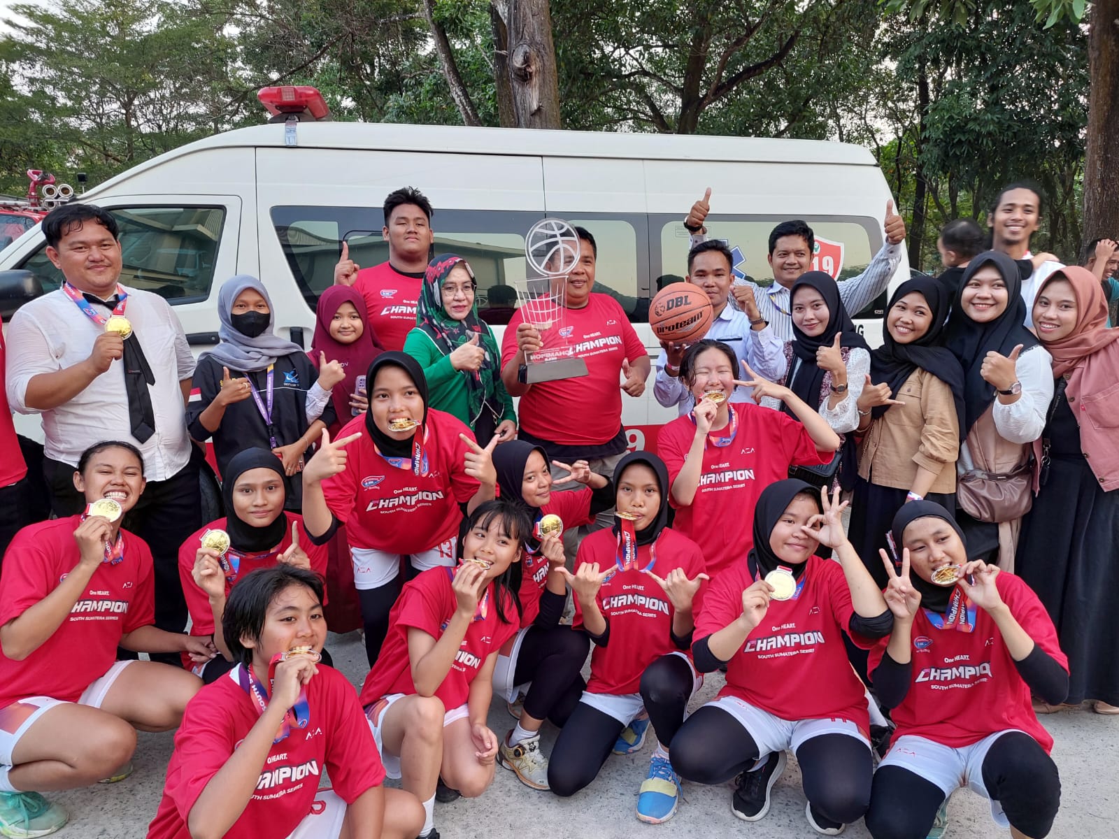 SMA BSl Palembang  Sabet Predikat Back to Back Champion Honda DBL with Kopi Good Day 2023 South Sumatera Serie