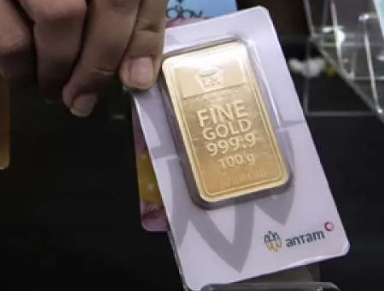3 Hari Cetak Rekor Tertinggi, Emas Antam Hari Ini Melejit Rp 23 Ribu, Ukuran 0,5 Gram Tembus Rp 1,2 Juta