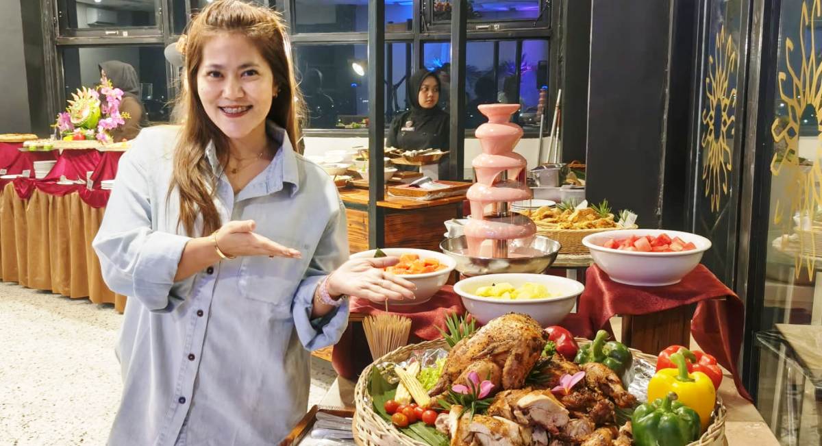 Salatin Hotel Palembang Perdana Hadirkan Moonlight BBQ Night