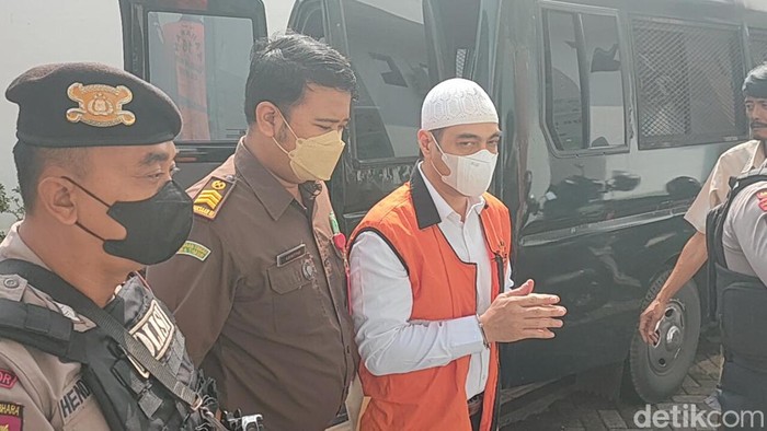 Ferry Irawan Dituntut 1,5 Tahun Penjara Kasus KDRT 