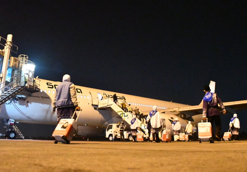 Jemaah Haji Kloter 3 Telah Berangkat, Embarkasi Palembang Berangkatkan Total 1.109 Jemaah Haji