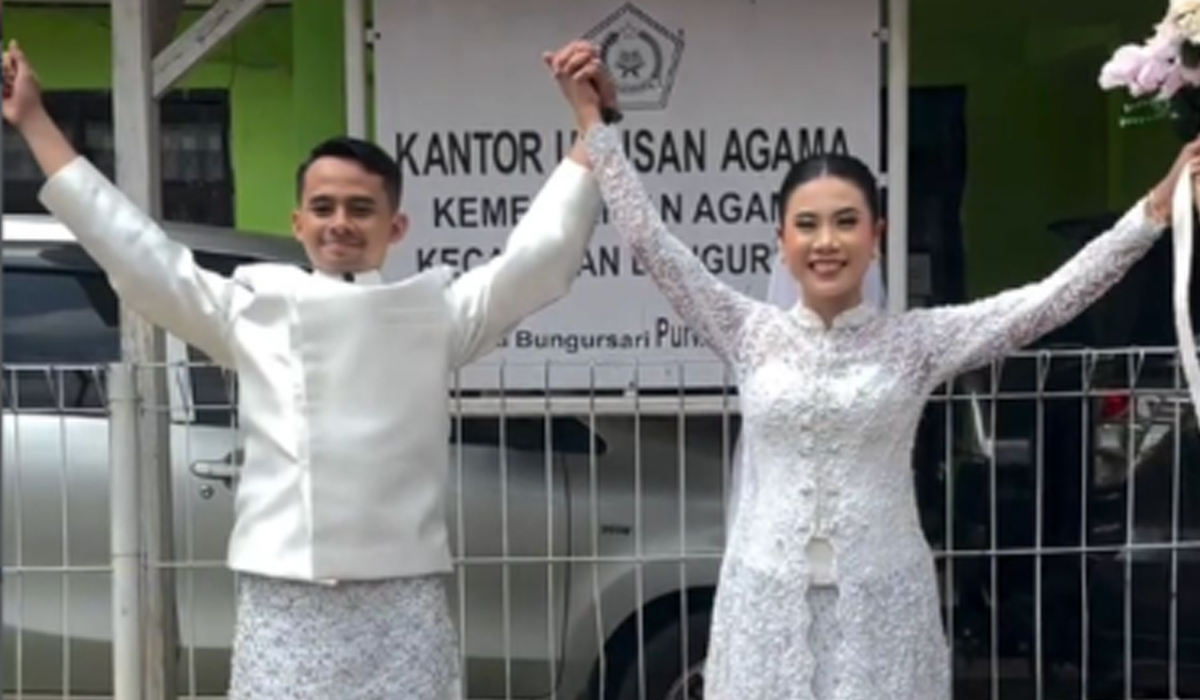 Tak Mau Terjebak Gengsi, Pasangan Dokter dan Doktor Ini Pilih Nikah di KUA